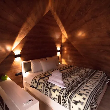 Chalet скандинавский домик Mykulychyn